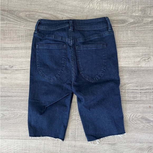 Free People We The Free Cobalt Blue So Chic Denim Shorts NWOT Size 24 - Picture 5 of 6